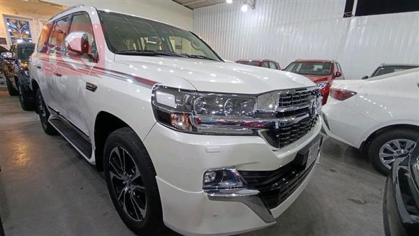 Toyota for sale in Iraq